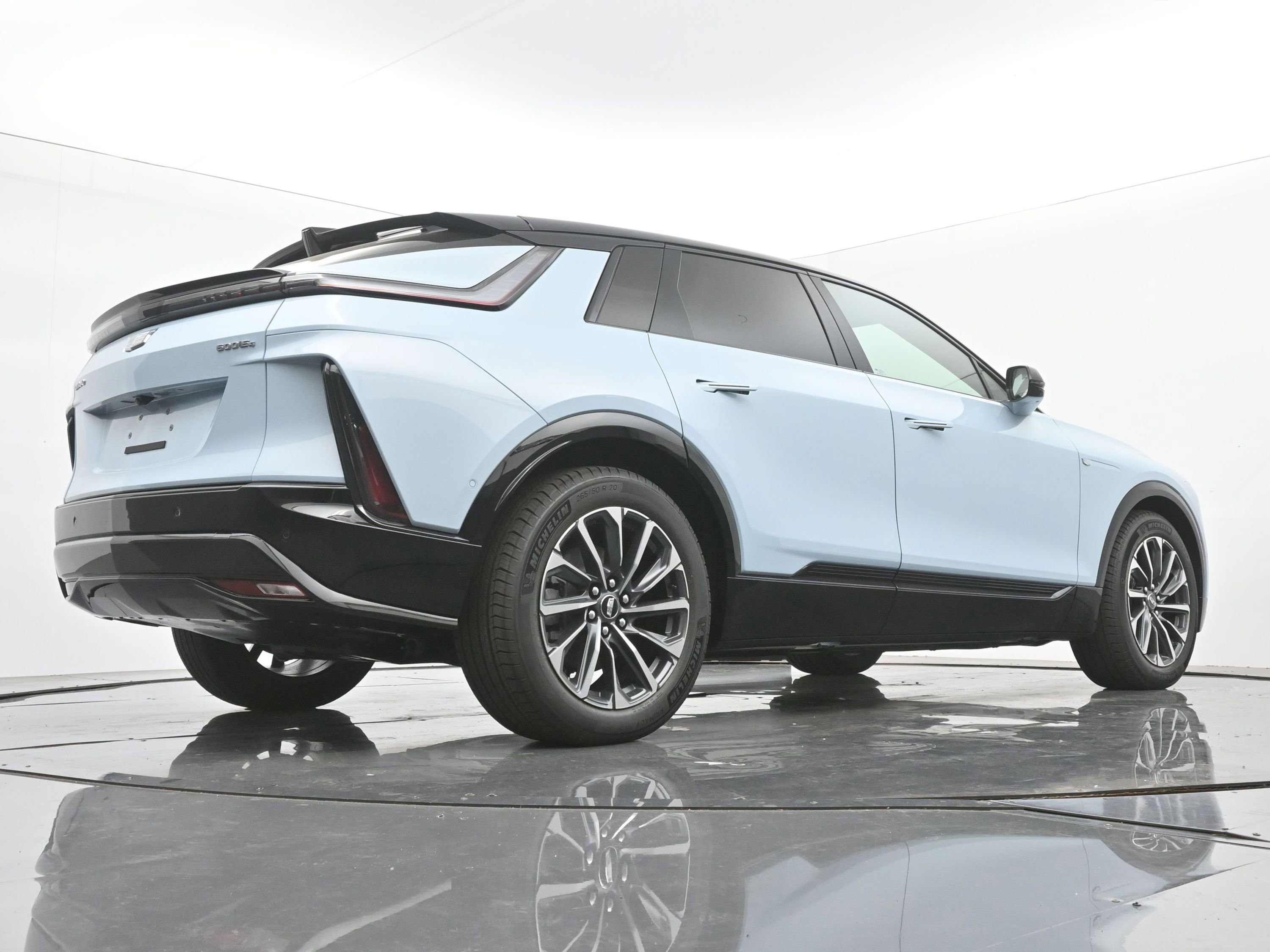 New 2026 Cadillac Lyriq Sport image 19