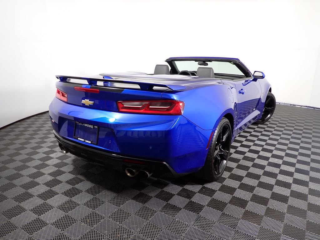 Used 2017 Chevrolet Camaro SS image 20