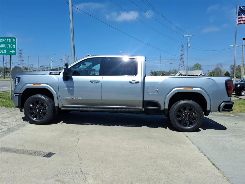 Used 2024 GMC Sierra 3500 AT4 w/ AT4 Premium Plus Package image 4
