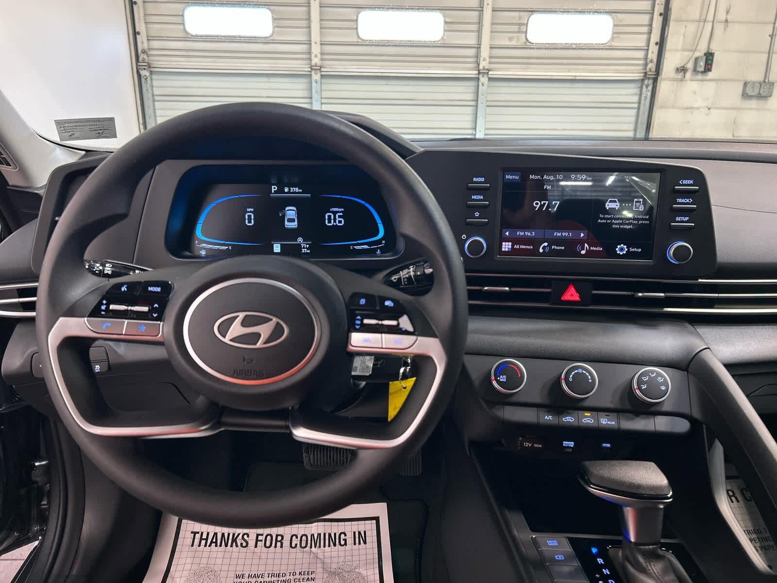 New 2026 Hyundai Elantra SE FWD image 8