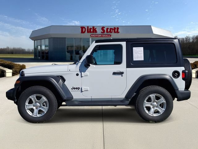 Used 2023 Jeep Wrangler Sport AWD/4WD image 4