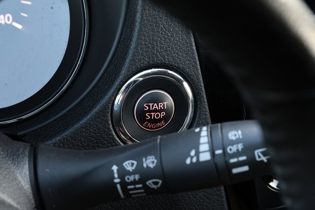 Used 2020 Nissan Rogue SL image 25