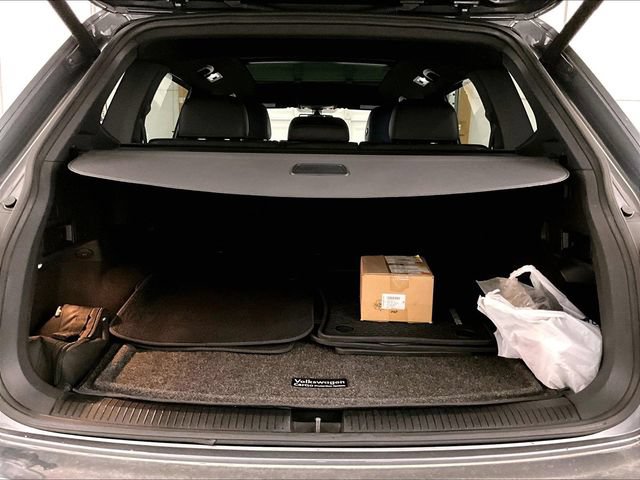 Used 2019 Volkswagen Tiguan SEL Premium R-Line AWD/4WD image 34