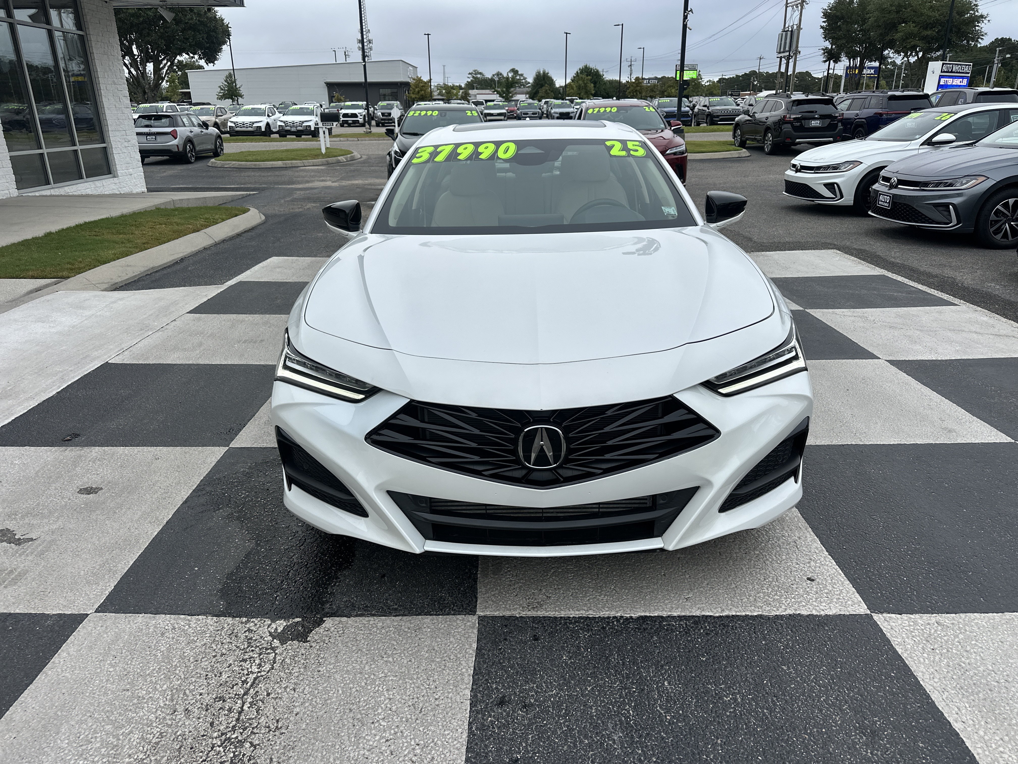 Used 2025 Acura TLX w/ Technology Package FWD image 2