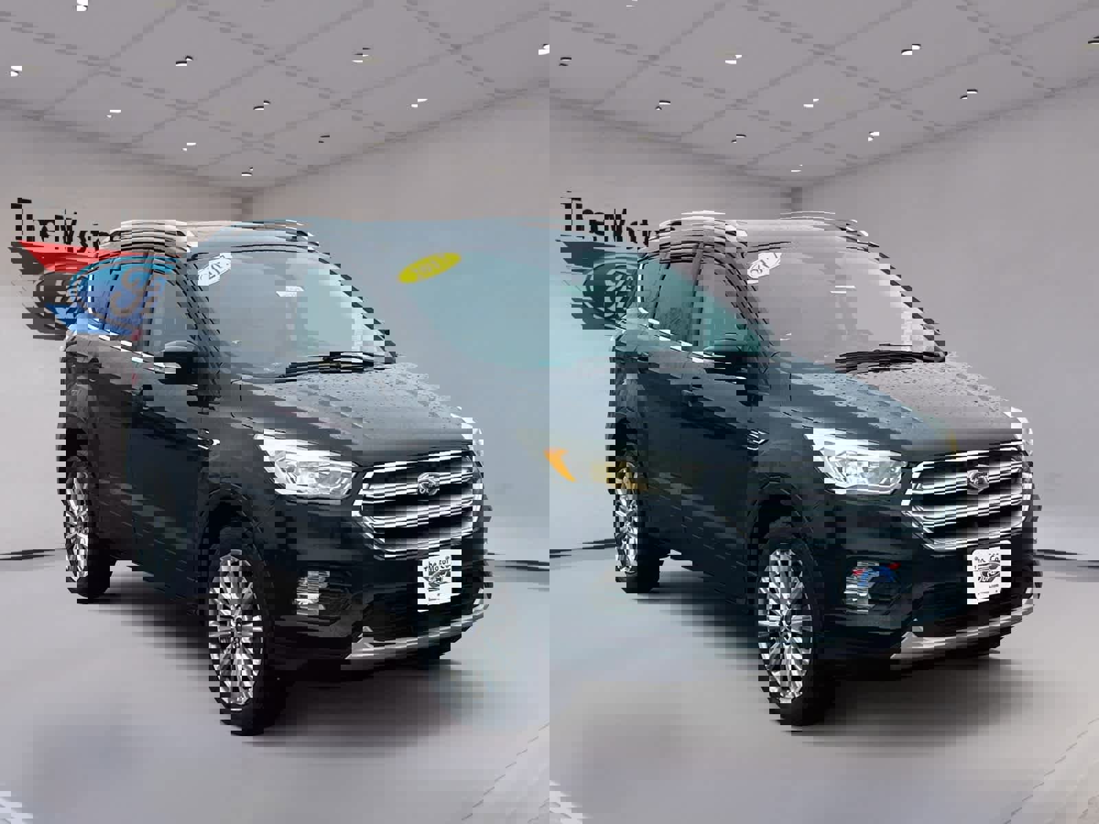 Used 2017 Ford Escape Titanium AWD/4WD image 3