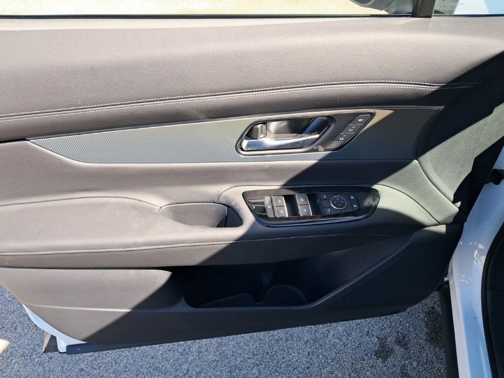 New 2025 Nissan Murano SL image 11