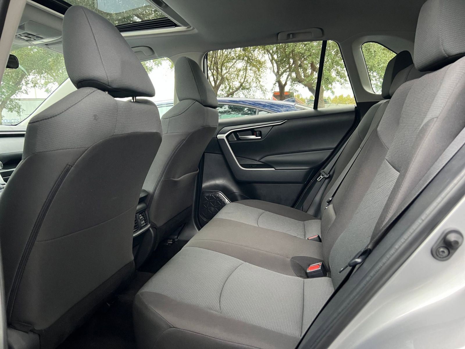 Used 2025 Toyota RAV4 XLE image 20