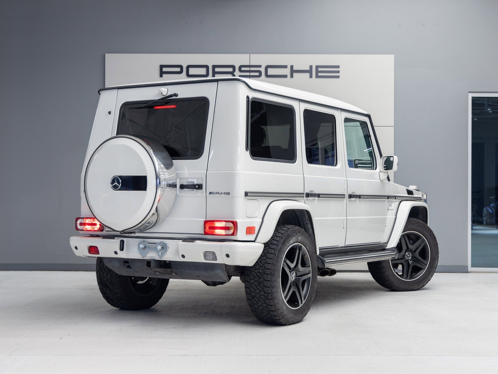 Used 2011 Mercedes-Benz G 55 AMG 4MATIC image 7