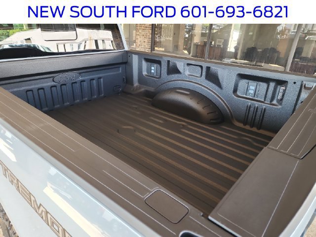 New 2027 Ford F250 Lariat w/ Tremor Off-Road Package AWD/4WD image 24