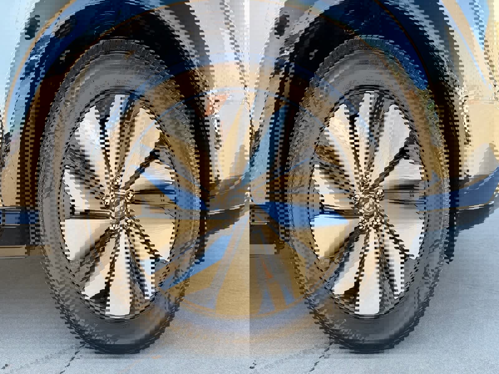 Certified 2025 Nissan Ariya ENGAGE image 10