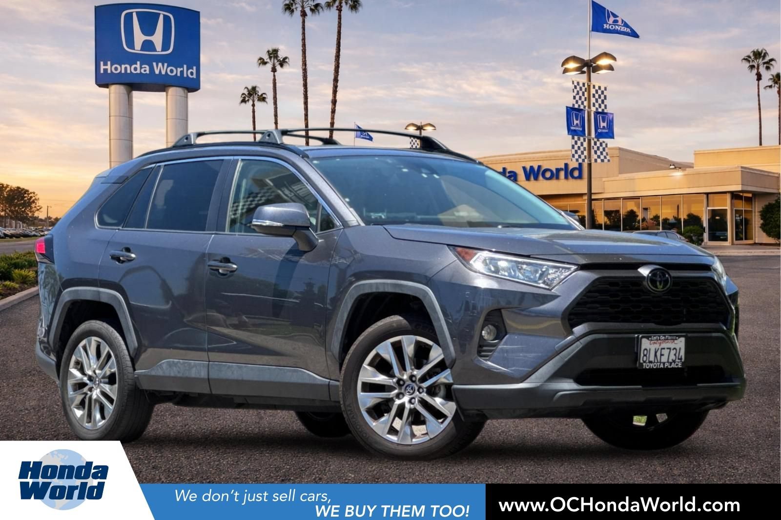 Used 2019 Toyota RAV4 XLE Premium FWD image 1