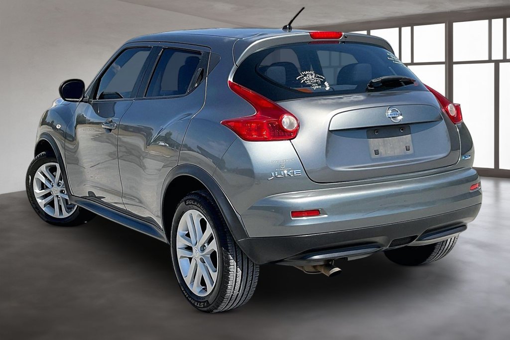 Used 2013 Nissan Juke S FWD image 4