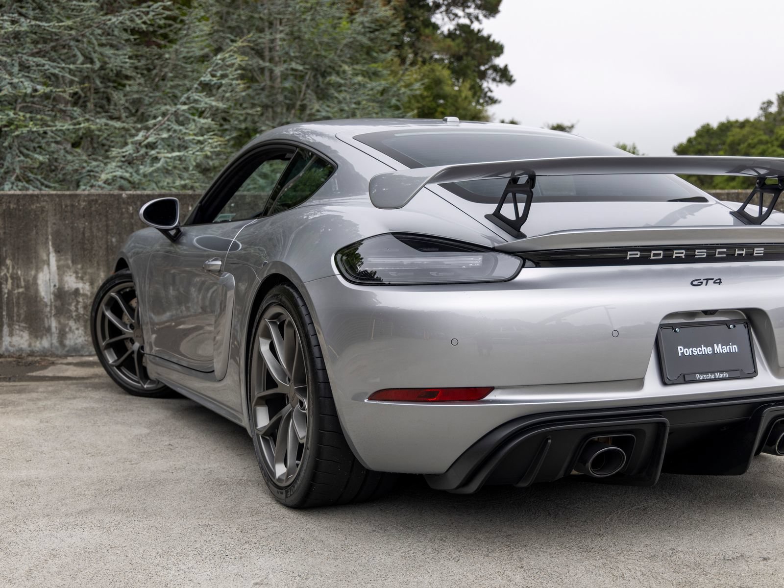 Certified 2020 Porsche 718 Cayman GT4 RWD image 23
