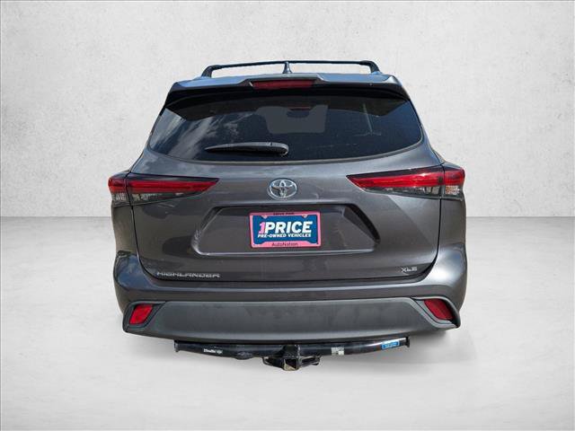 Used 2021 Toyota Highlander XLE image 6
