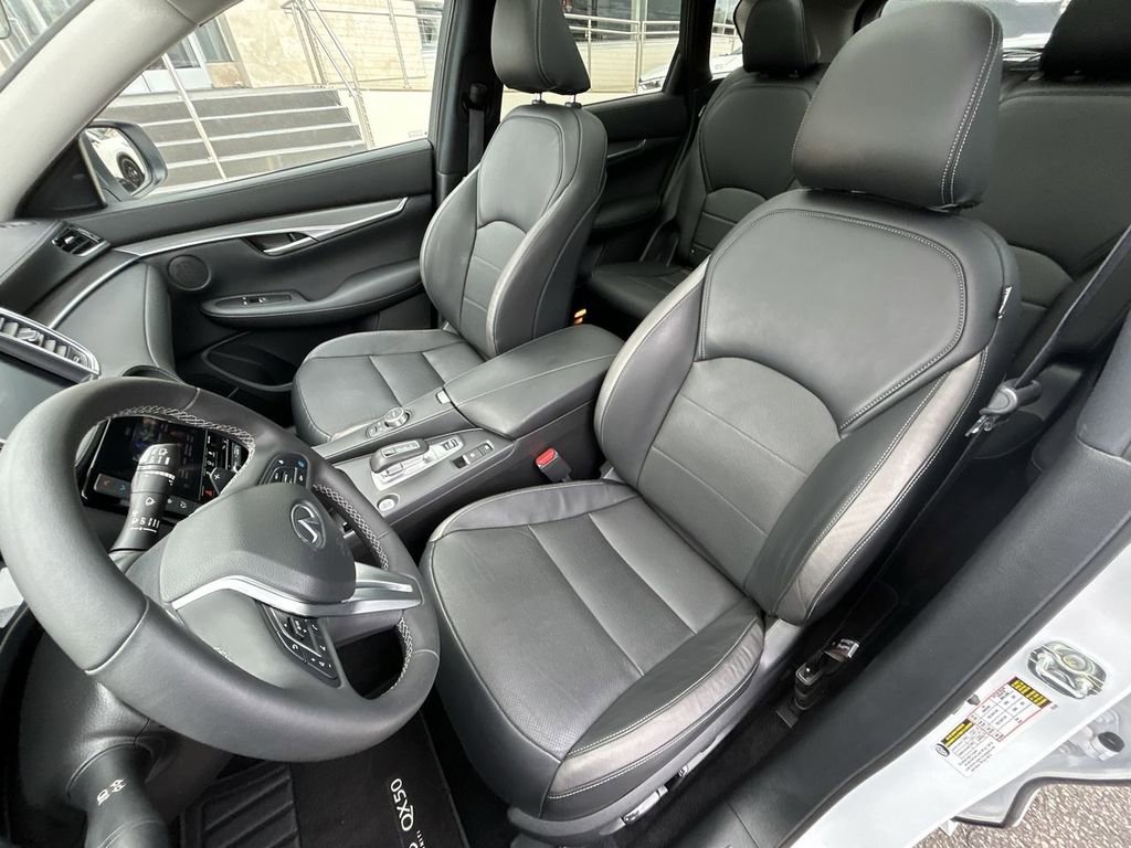 Certified 2023 INFINITI QX50 Luxe image 15