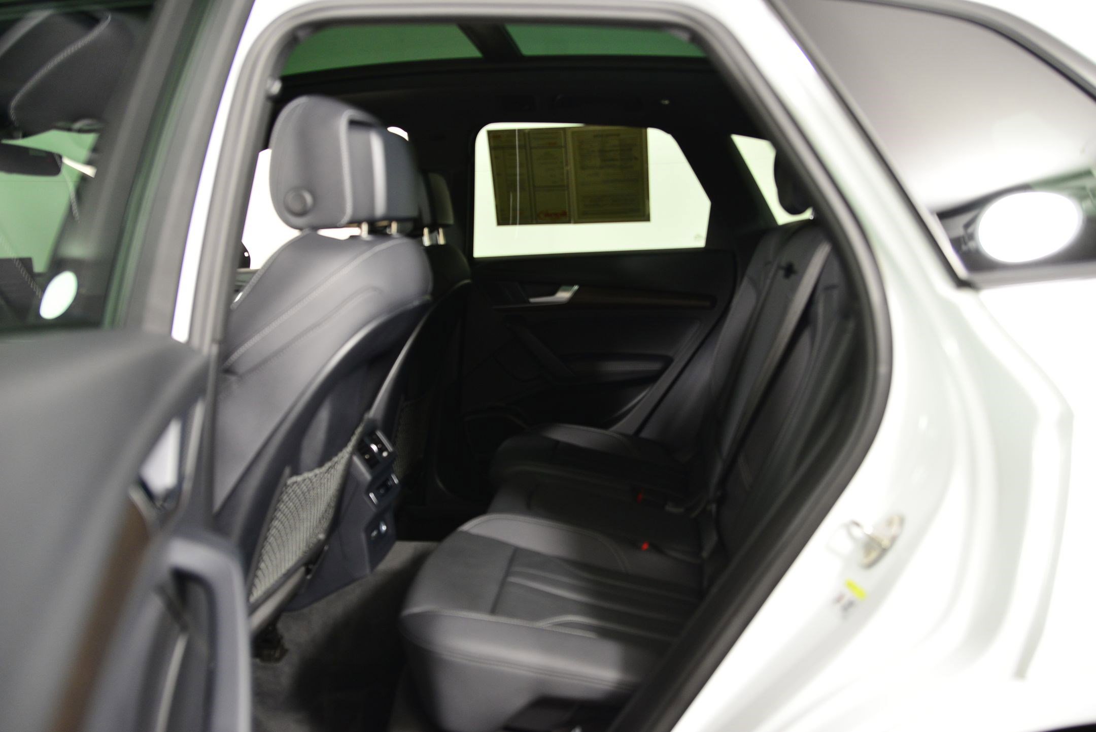 Certified 2024 Audi Q5 e Premium Plus image 13