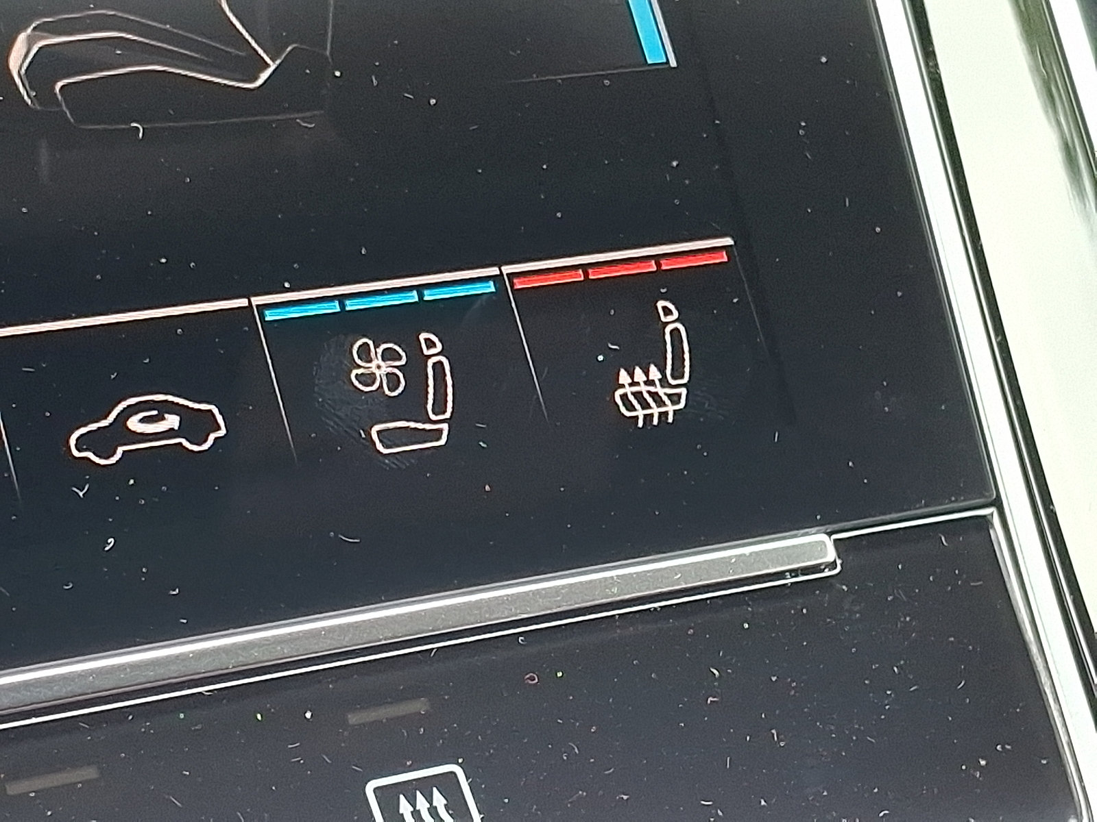New 2026 Audi SQ7 Premium Plus AWD/4WD image 16