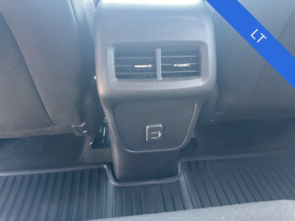Used 2020 Chevrolet Equinox LT w/ Driver Convenience Package FWD image 23