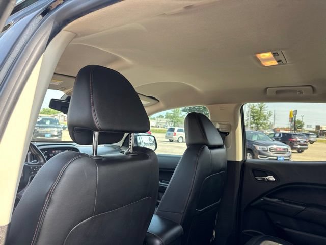 Used 2015 GMC Canyon SLE w/ All-Terrain Package RWD image 28