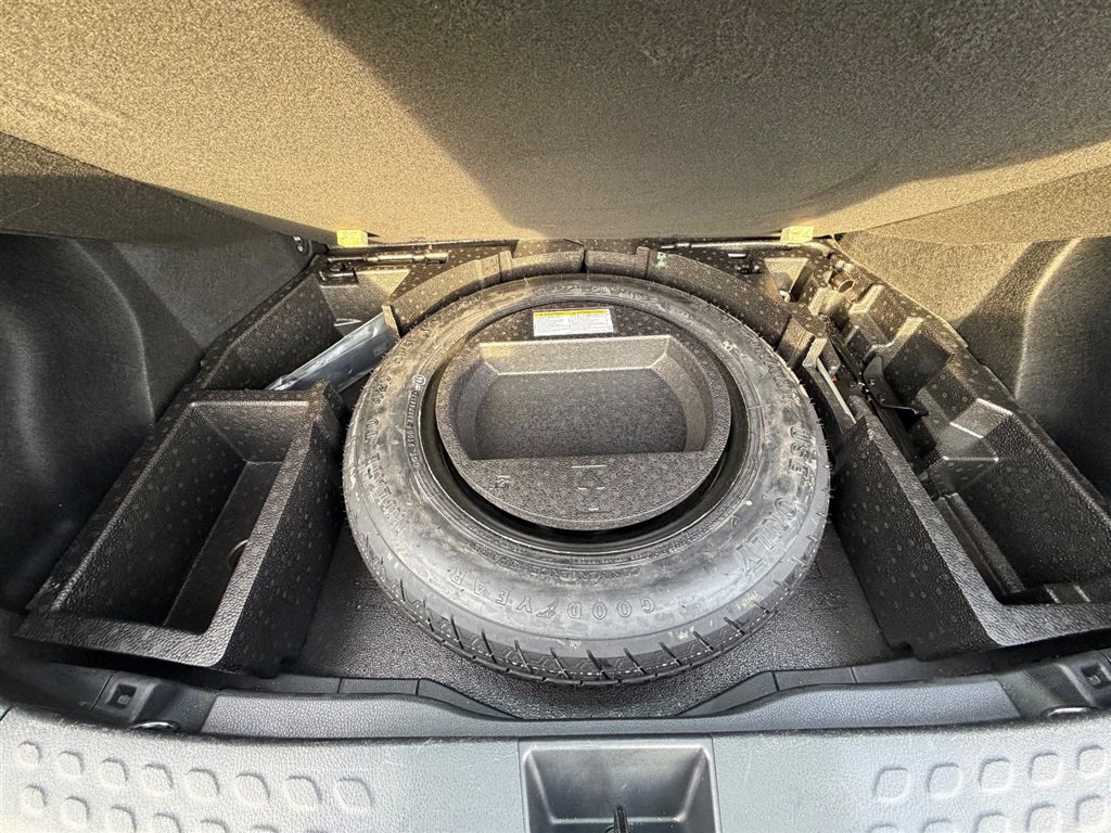 Used 2019 Toyota C-HR image 16