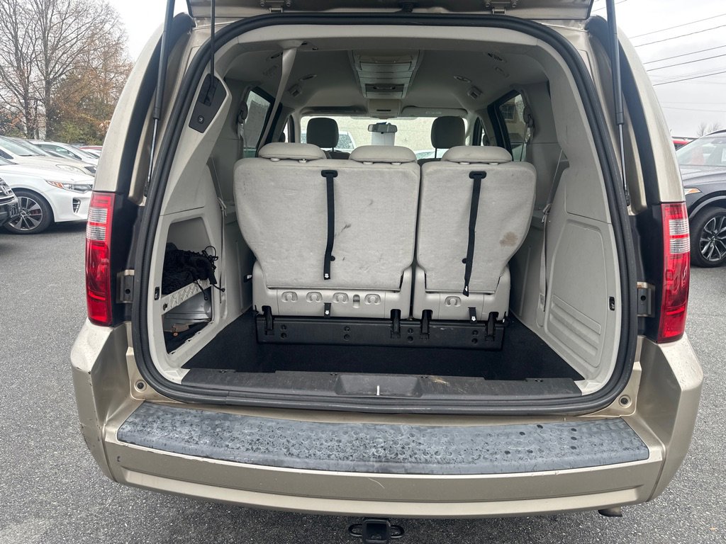 Used 2008 Dodge Grand Caravan SXT image 13