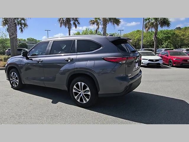 Used 2023 Toyota Highlander XLE image 20