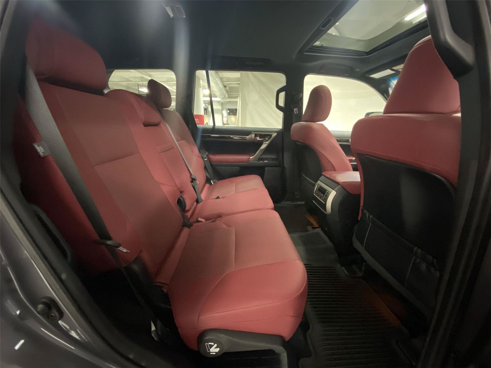 Used 2021 Lexus GX 460 Premium w/ Premium Package AWD/4WD image 29
