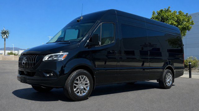 Used 2025 Mercedes-Benz Sprinter 2500 image 46