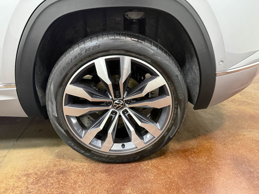 Used 2023 Volkswagen Atlas Cross Sport SEL Premium R-Line image 92