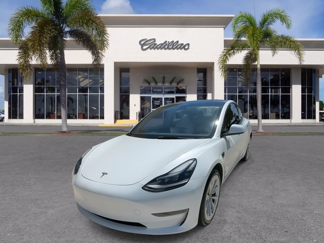 Used 2023 Tesla Model 3 Standard Range RWD image 5