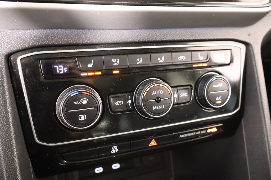 Used 2021 Volkswagen Atlas SEL R-Line image 8