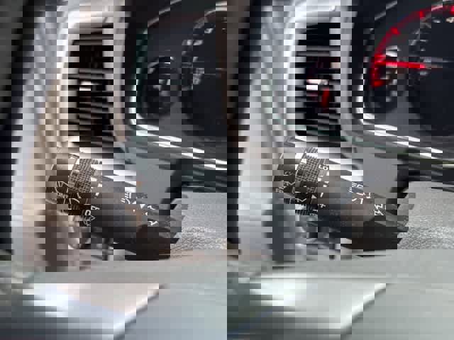 Used 2014 GMC Acadia SLE image 14