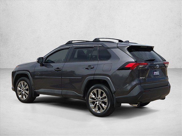 Used 2021 Toyota RAV4 XLE Premium FWD image 8