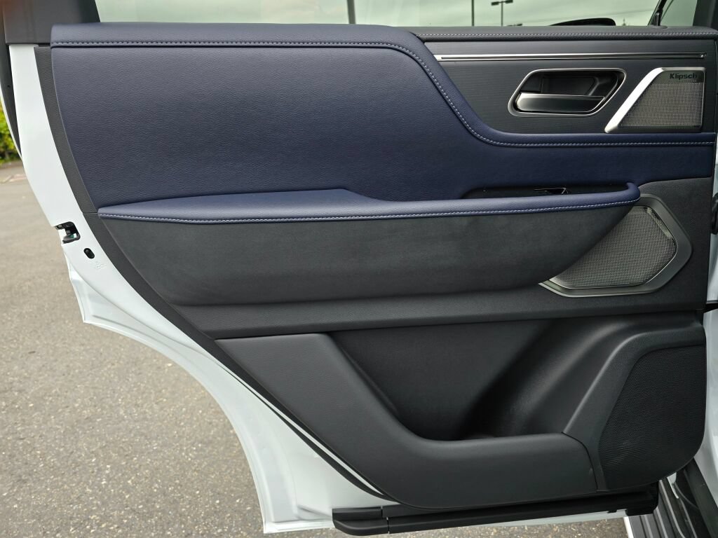 New 2027 INFINITI QX80 Sensory AWD/4WD image 24