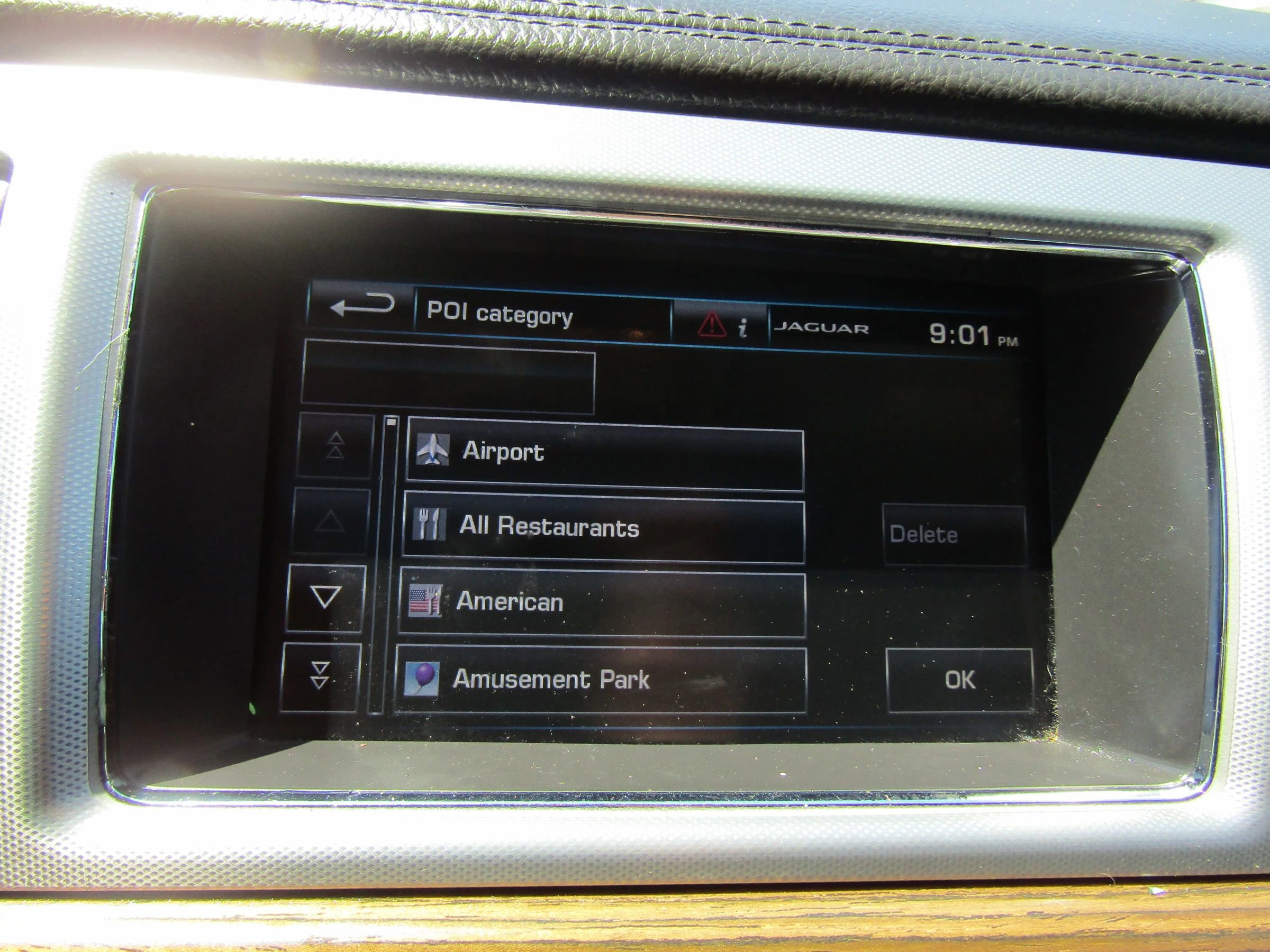 Used 2014 Jaguar XF RWD image 22