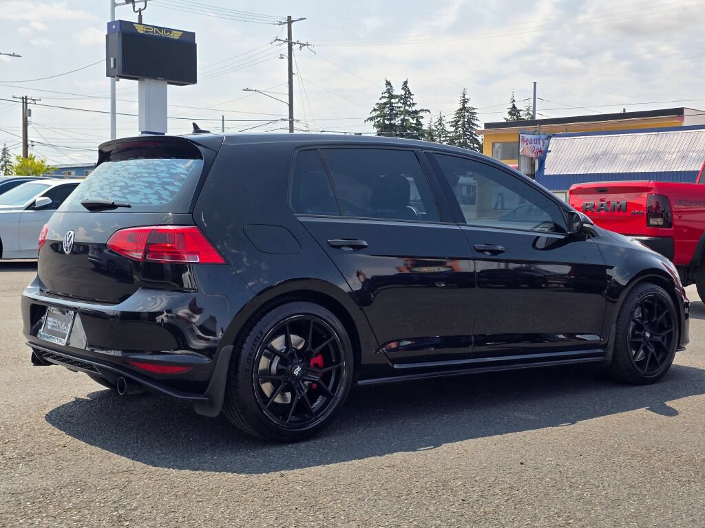 Used 2017 Volkswagen GTI SE FWD image 6
