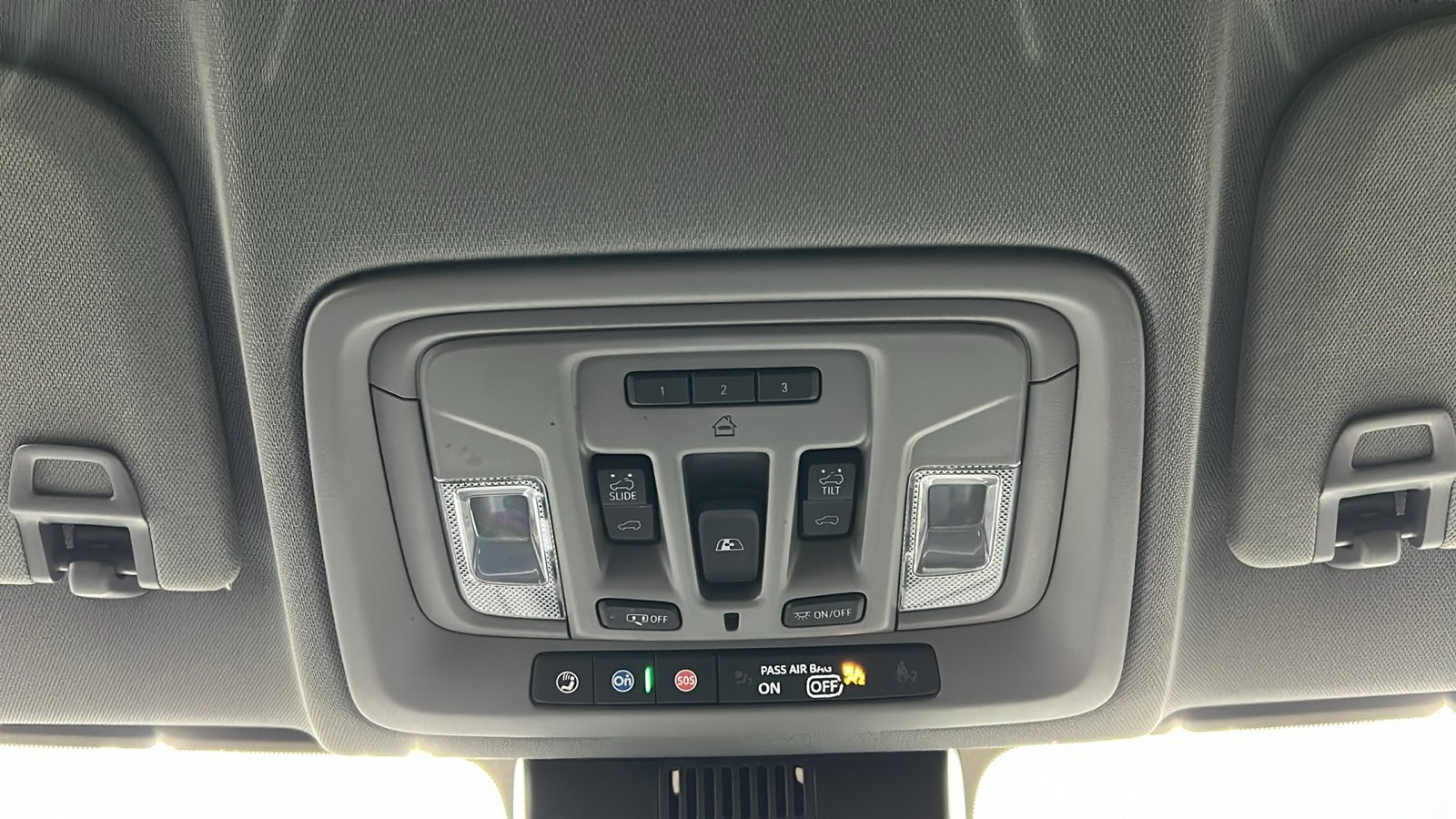 Used 2023 GMC Sierra 1500 SLT image 36