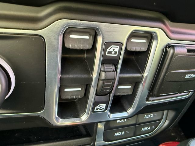 Used 2020 Jeep Wrangler Unlimited Sport image 26