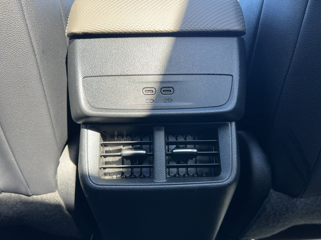 Used 2025 Chevrolet Equinox LT w/ Convenience Package II AWD/4WD image 39