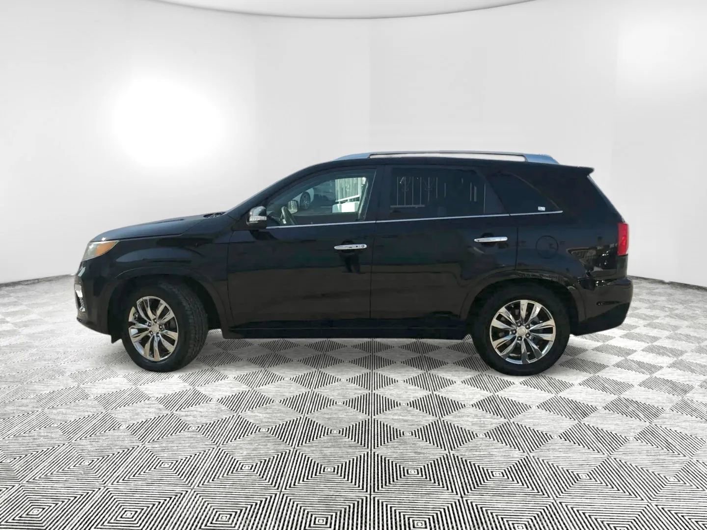 Used 2012 Kia Sorento SX image 9