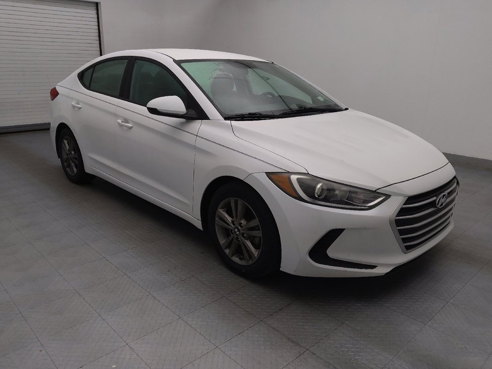 Used 2017 Hyundai Elantra SE image 13