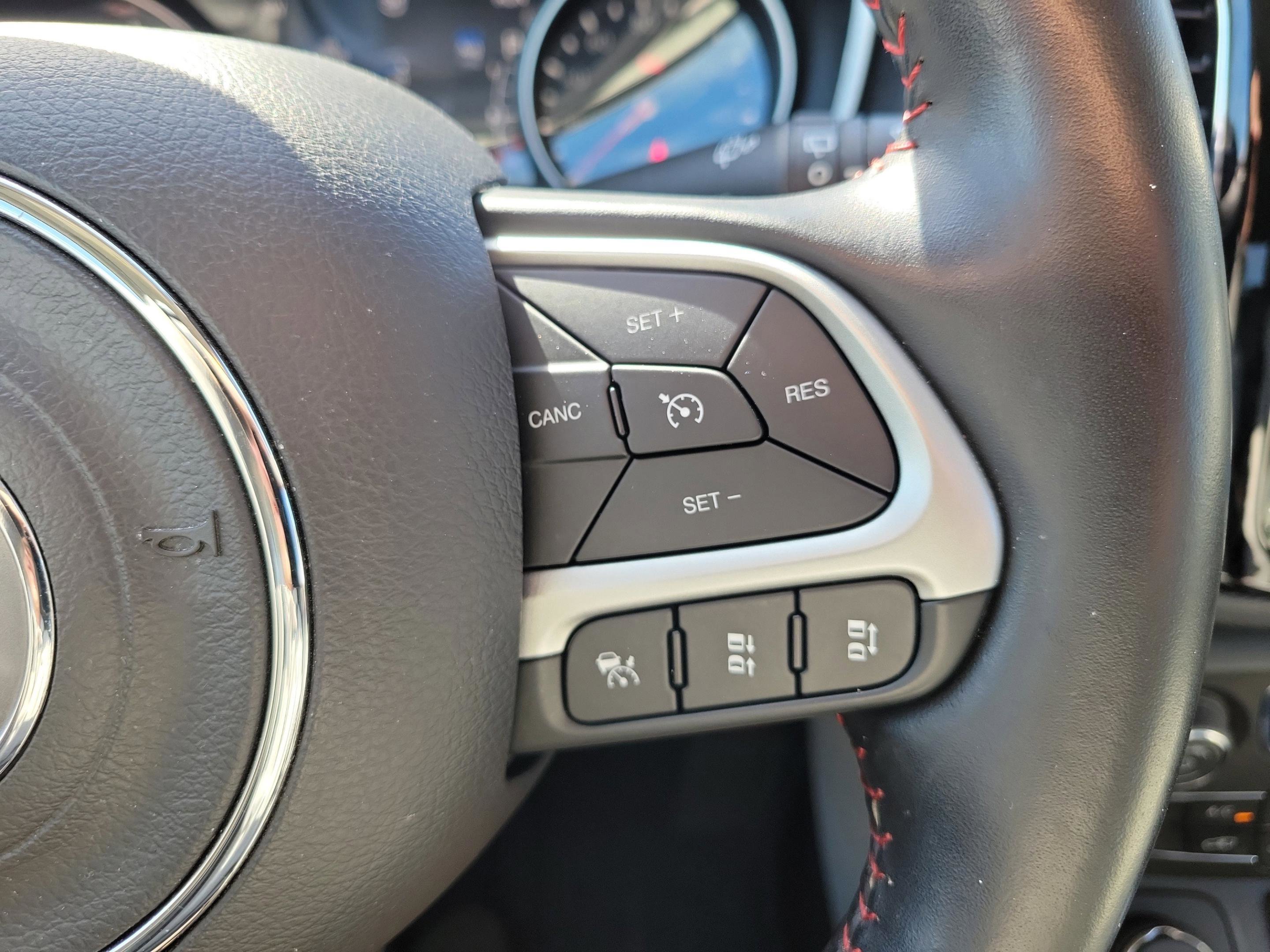 Used 2020 Jeep Compass Limited w/ Advanced Safety Group image 19