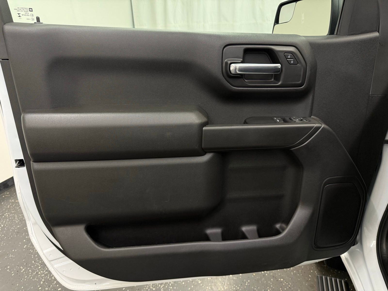 Used 2025 Chevrolet Silverado 1500 W/T w/ WT Value Package image 9