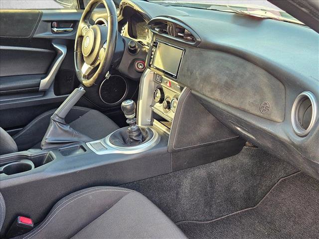 Used 2017 Toyota 86 image 19