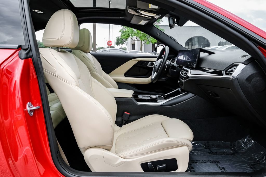 Used 2024 BMW 230i Coupe w/ Premium Package RWD image 35
