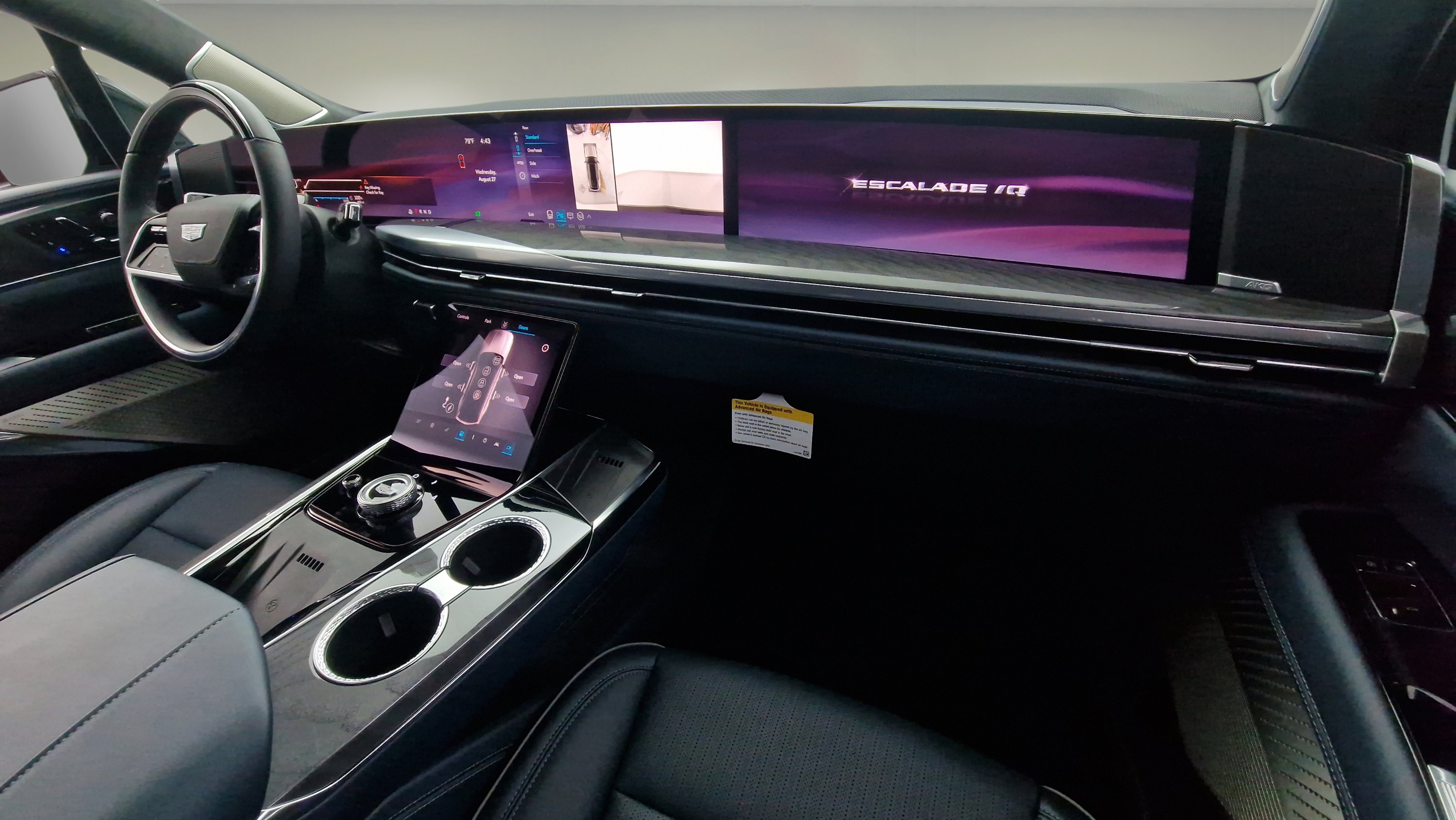 New 2025 Cadillac Escalade IQ Sport 2 w/ LPO, ONYX Package image 32