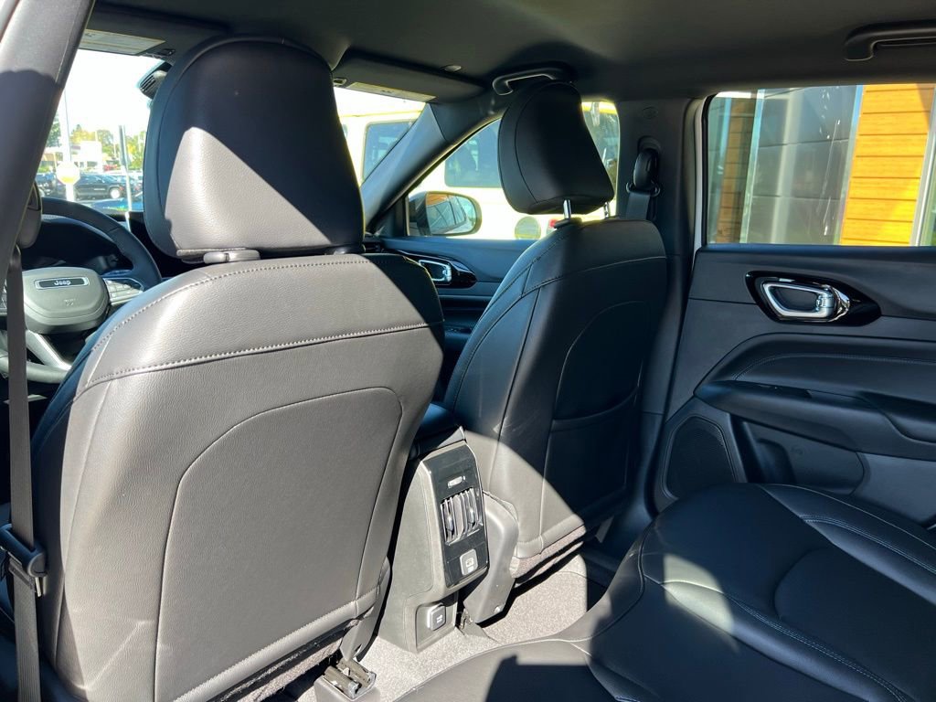 New 2026 Jeep Compass Limited AWD/4WD image 28