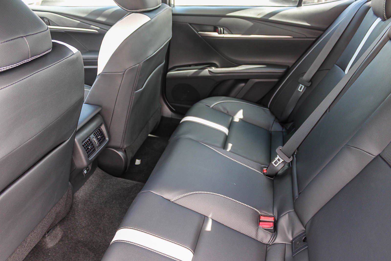 New 2026 Toyota Camry SE image 21