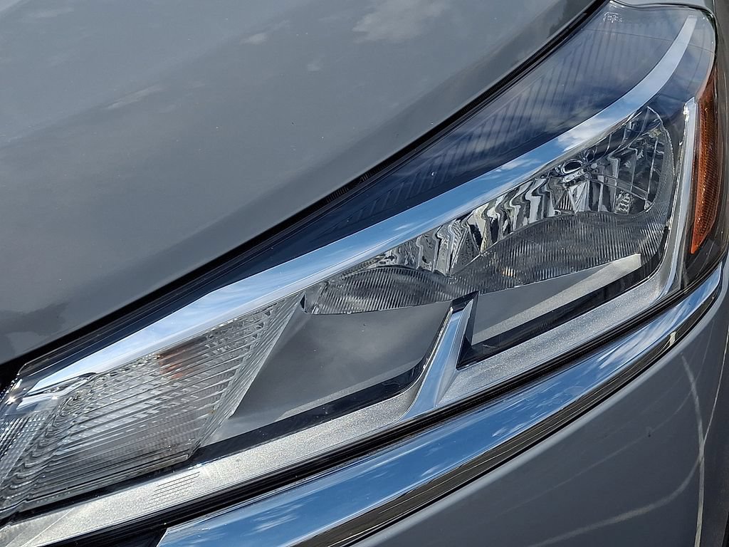 Used 2021 Nissan Kicks SV FWD image 9