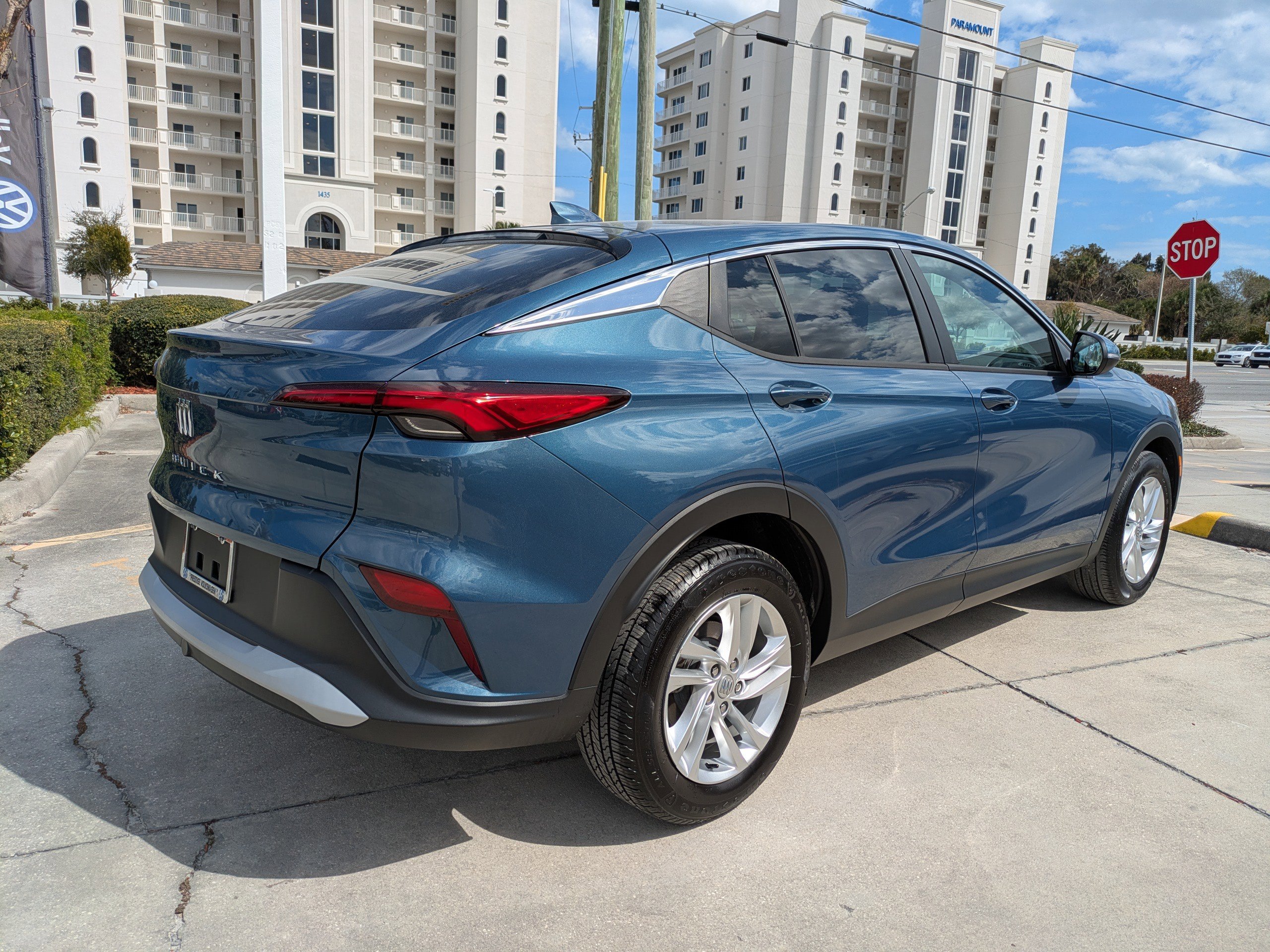 Used 2024 Buick Envista Preferred w/ Convenience II Package image 4